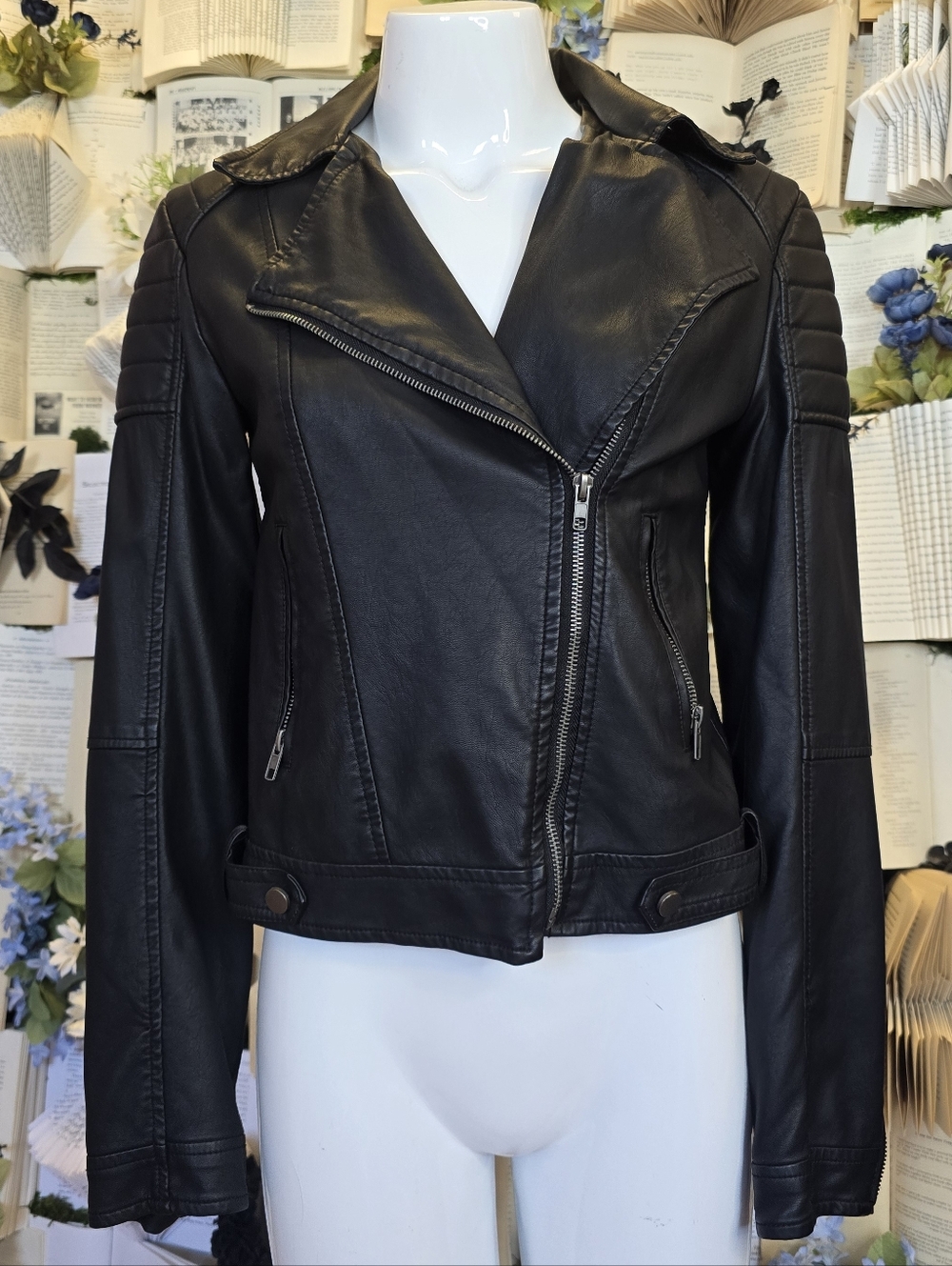 Brandy Melville Faux Leather Moto Jacket MED Black